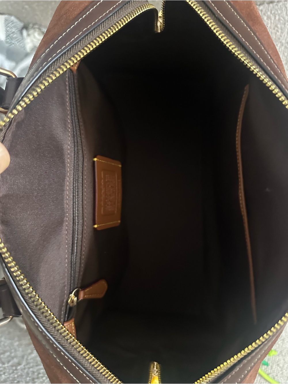Coach Large Rowan chocolate suede - Picture 4 of 7